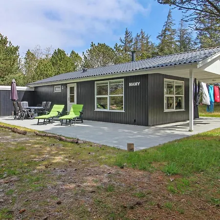Nyaraló Dika - 1km From The Sea By Interhome *