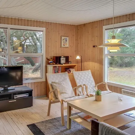 Nyaraló Dika - 1km From The Sea By Interhome *
