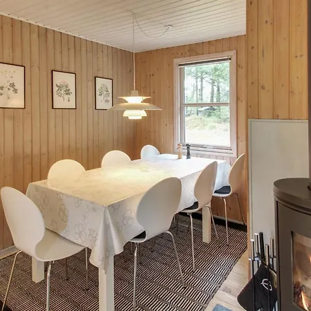 Nyaraló Dika - 1km From The Sea By Interhome *